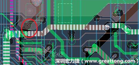 慢慢確認(rèn)CAF發(fā)生的位置后，可以配合Gerber查看PCB的結(jié)構(gòu)是否有通孔太近或是線路太近的問題。