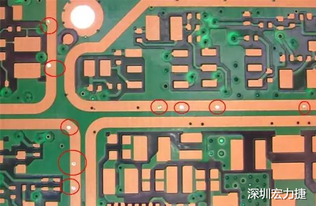 防止PCB過波峰焊時(shí)錫從導(dǎo)通孔貫穿元件面造成短路；特別是我們把過孔放在BGA焊盤上時(shí)，就必須先做塞孔，再鍍金處理，便于BGA的焊接。