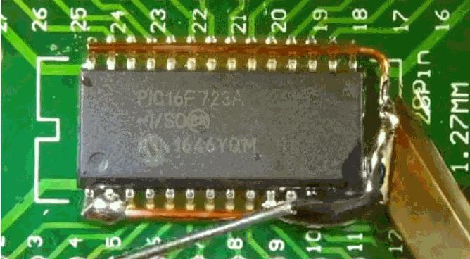  更大的SOP芯片，則使用更長的導熱銅絲