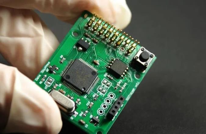 PCBA加工廠家如何正確處理濕敏元件？